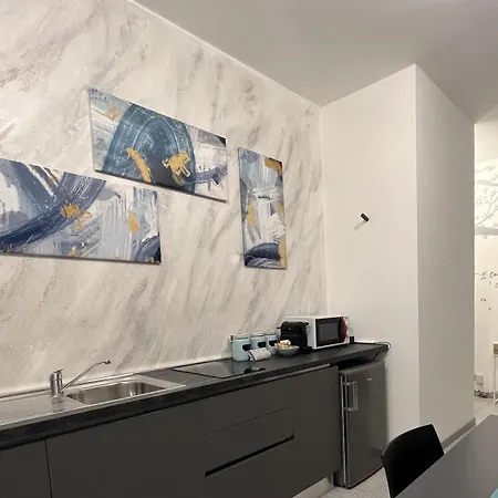 Blue House - Downtown Como