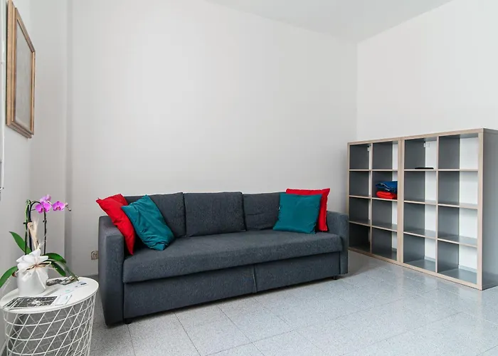 Blue House - Downtown